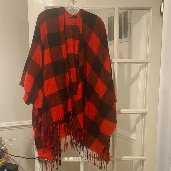 Kendall & Kylie Jackets & Blazers - One size Kendall t Kyle shawl good condition